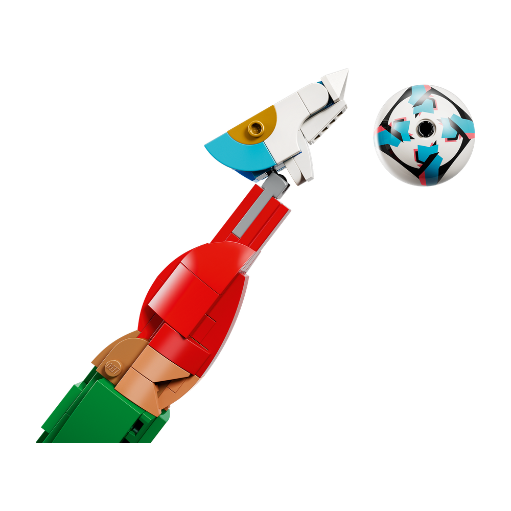 LEGO Cristiano Ronaldo — Soccer Legend 43016 3